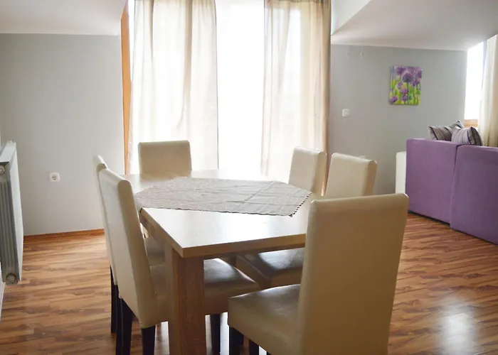 Antigona Apartments