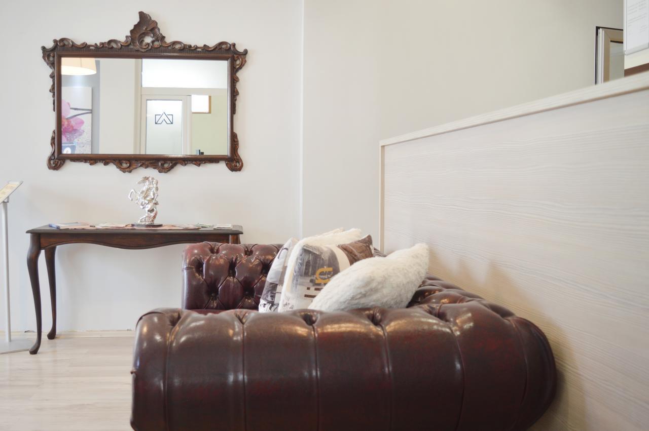 Antigona Apartamento *